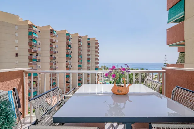 En venta: Apartamento 2 dormitorios, 2 baños, Urb. Las Góndo - foto 3