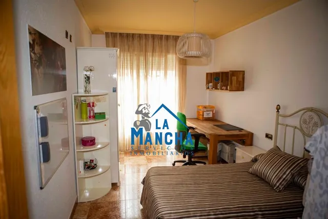 *595.000€* inmobiliaria la mancha vende casa en el barrio de san pablo de Albacete — 42
