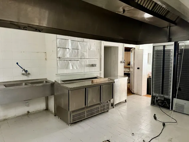 Restaurante 205m² en venta - Marbella — 11