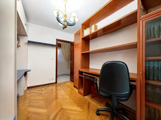 Piso 5 habitaciones 116m² en venta - Zona Plaza de Barcelos — 17