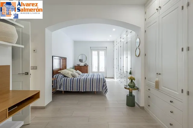 PISO COMPLETAMENTE REFORMADO EN CALLE RECOGIDAS — 20