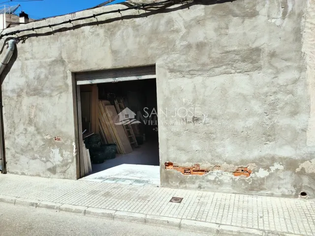 SE VENDE CASA PARA REFORMAR O DERRIBAR EN ASPE ZONA CAMINICO