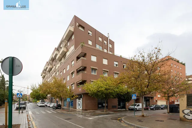 Piso de dos dormitorios en Sanders, en urbanización privada con piscina, pistas de padel, plaza de garaje y trastero — 25