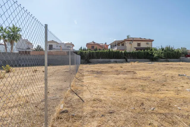 Magnífico solar de 1.002 m2 destinado a chalets individuales en la Urbanización Molino Ato de Otura — 40