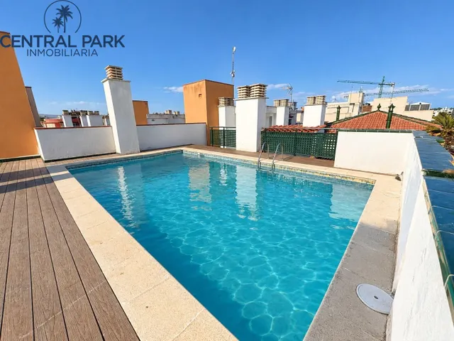 Vivienda en el centro de Salou, junto al paseo Miramar y club Náutico. — 21