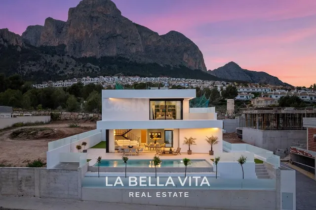Villa de Lujo 3 habitaciones 307m² en venta - Polop