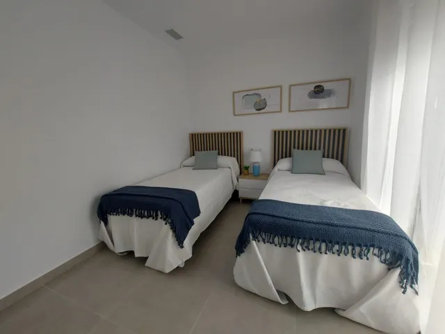 VILLA DE 2 DORMITORIOS Y DOS BAÑOS, CON PISCINA PRIVADA — 24