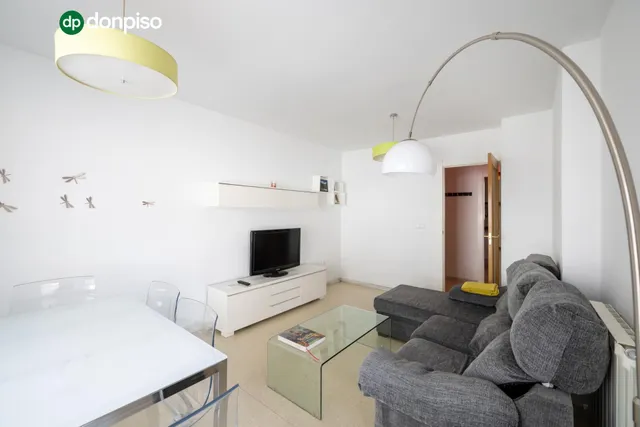 VPO - PISO DE 2 habitaciones CON GARAJE, TRASTERIO Y PATIO DE 82 M2 — 7