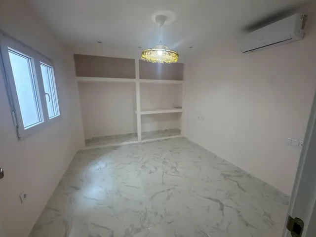 PIso    centrico de tres dormitorios y tres baños — 19