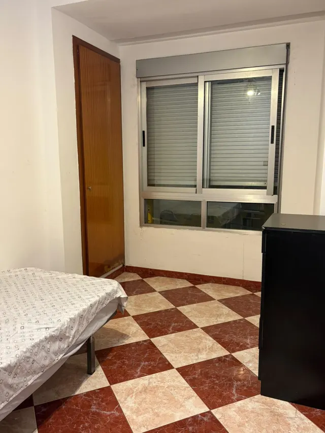 Piso en alquiler en pleno centro de Cullera – 3 habitaciones y ascensor — 7