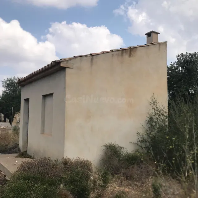 FINCA RÚSTICA CON CASITA DE APEROS - foto 2