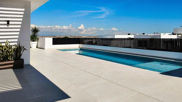 Villa de lujo de 4 dormitorios con piscina privada y vistas a la montaña en Ciudad Quesada, Costa Blanca — 20