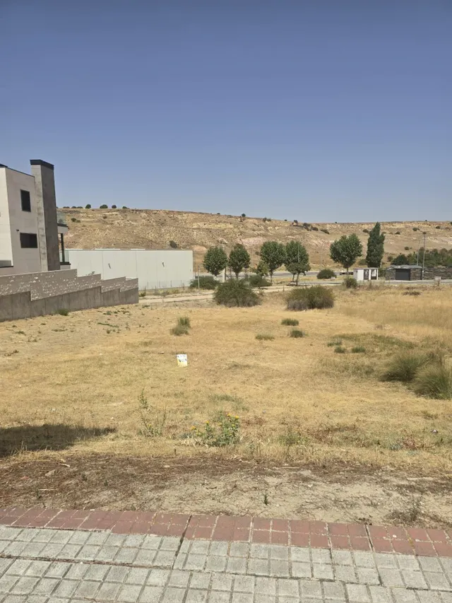VENTA DE PARCELA URBANA EN EL SOTILLO - LA LASTRILLA - foto 3