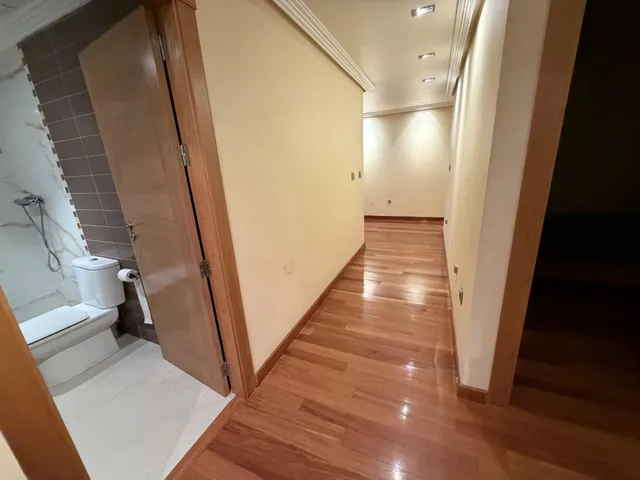 Chalet independiente con 400 m2 construidos, gran parcela y garaje — 30