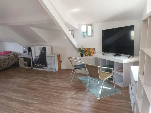 Casa Independiente Reformado de 4 habitaciones en Teis — 3