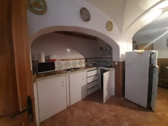 Casa esquinera en el centro de Aldea del Cano