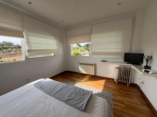 FINCA RÚSTICA EN VENTA CON PISCINA Y JARDÍN — 22