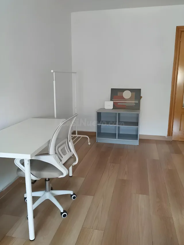 🏡 Piso en alquiler para estudiantes – Cartuja, Granada | 3 d - foto 3
