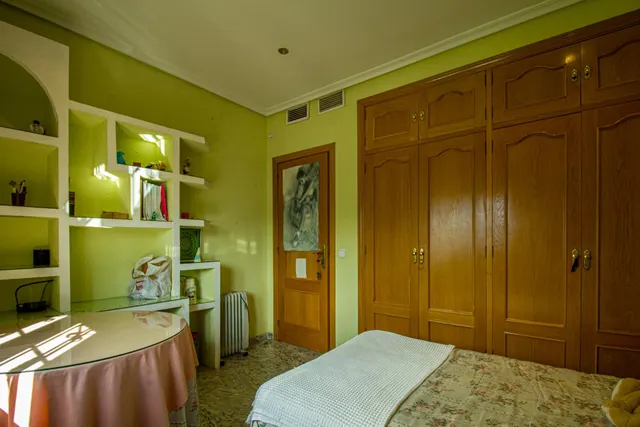 CHALET INDEPENDIENTE JUNTO AL VIEJO VIVERO EN BADAJOZ — 25