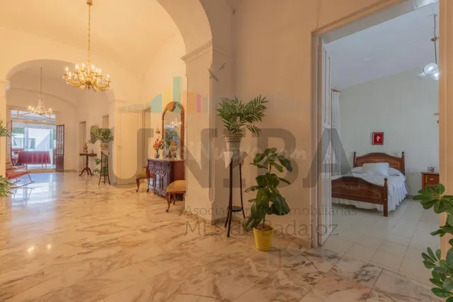 ESPECTACULAR CASA EN TALAVERA LA REAL - foto 2