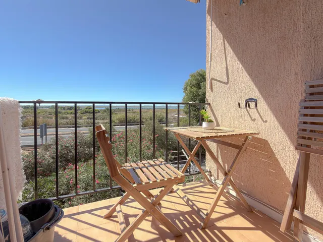 Espléndido apartamento reformado, tipo Loft con 1 dormitorio y terrazas con impresionantes vistas a la laguna rosa (450 m de playa) — 10