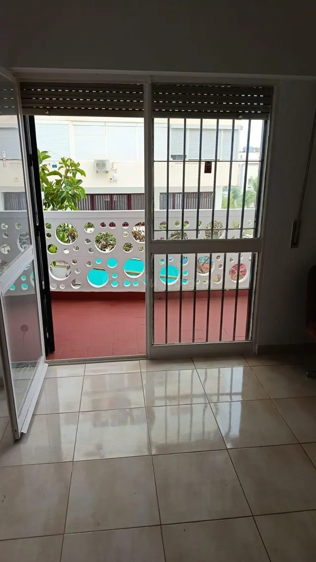 En el centro de la ciudad ,estudio a la venta con una terraz