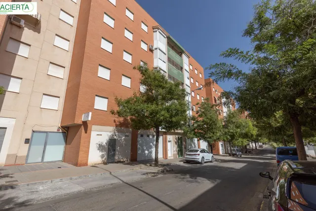 PISO VPO DE CUATRO DORMITORIOS CON GARAJE EN PADRE CLARET — 29