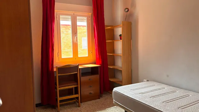 HABITACIÓN DE ALQUILER EN EL JUNCAL — 25