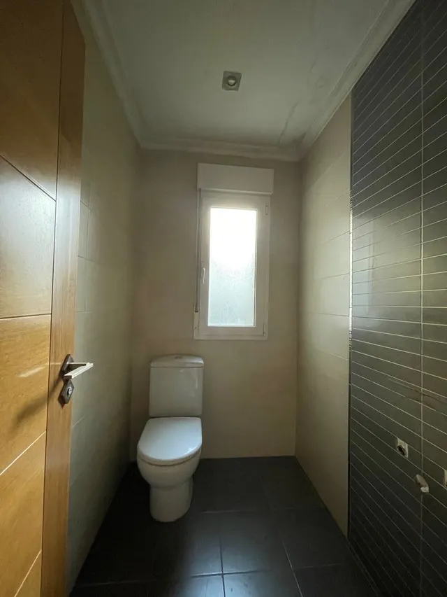 CHALET UNIFAMILIAR EN ESCOBEDO DE CAMARGO EN PARCELA DE 1400 METROS. — 33