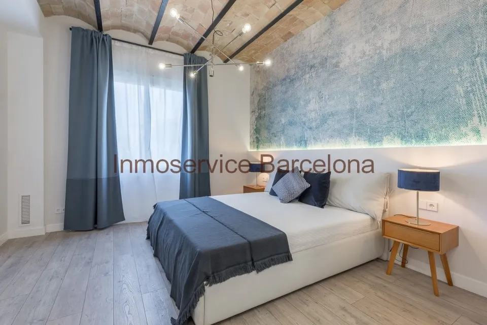 ESPECTACULAR PISO EN EL CENTRO DE BARCELONA