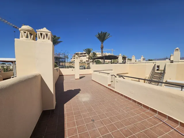 Dúplex tipo adosado con vistas al mar en la Cala de Mijas — 21