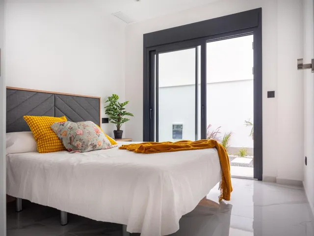 LLAVES EN MANO! VILLA  DE OBRA NUEVA COMPLETAMENTE AMUEBLADA EN SAN PEDRO DEL PINATAR, COSTA CALIDA — 13