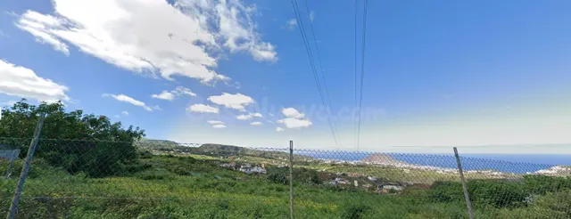 Terreno en venta en Calle Alejandro del Castillo - Santa Mar - foto 2