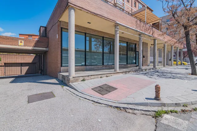 ¡oportunidad única! local comercial en avenida andalucia — 29