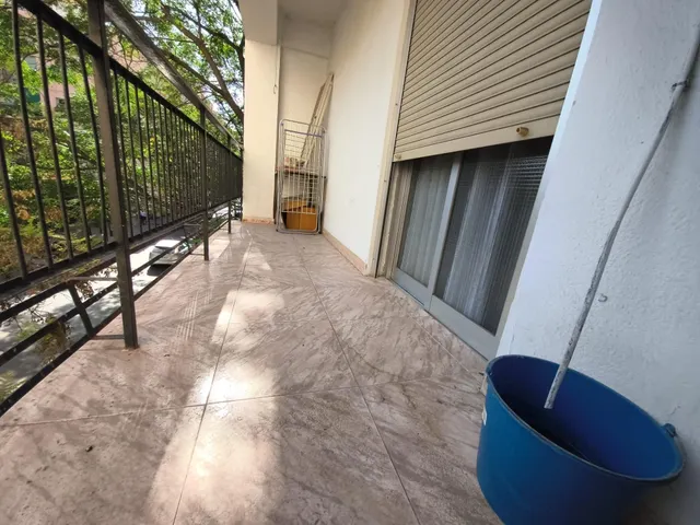 Última habitación libre para chica estudiante — 13