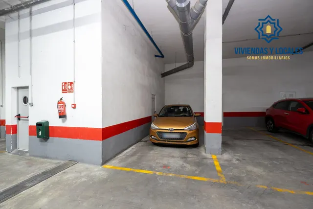 Piso de dos dormitorios en Sanders, en urbanización privada con piscina, pistas de padel, plaza de garaje y trastero — 21