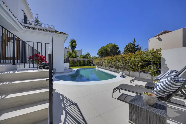 Chalet 5 habitaciones 333m² en venta - Marbella — 3