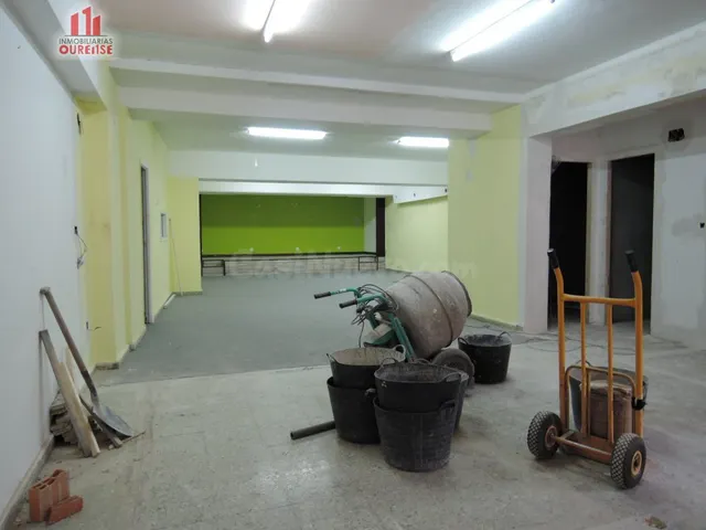 OFICINA EN SEGUNDA PLANTA DE UN EDIFICIO CERCA DE ERVEDELO