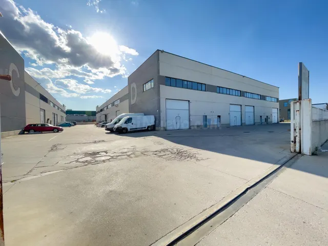 Nave industrial 307m² en alquiler - Los Olivos