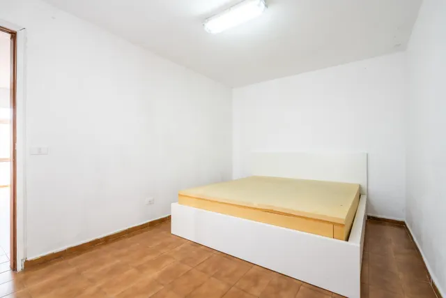Casa de 4 plantas en zona céntrica de La Laguna · Ideal para inversores y familias numerosas · Muchas posibilidades — 45
