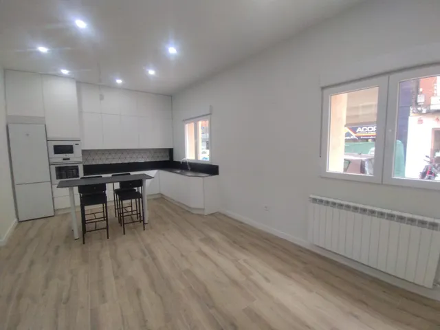 Exclusivo Piso en Alquiler - Calle Italia, Valladolid — 5