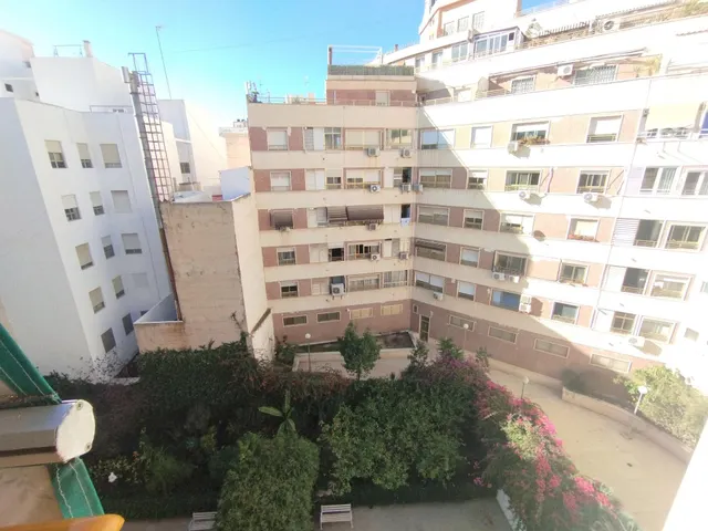 VIVIENDA CENTRICA — 11
