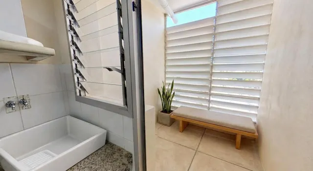 EXCELENTE ZONA, PISO TOTALMENTE EXTERIOR CON LA MEJOR ORIENTACION- ESTE, MUY LUMINOSO, 7º PISO, BUENA FINCA CARAVISTA. — 20