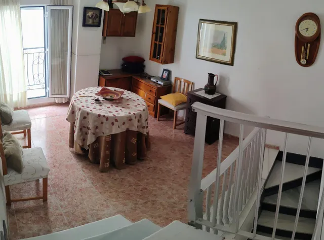 Gran oportunidad en macael, casa céntrica con 4 dormitorios y terrazas. — 8