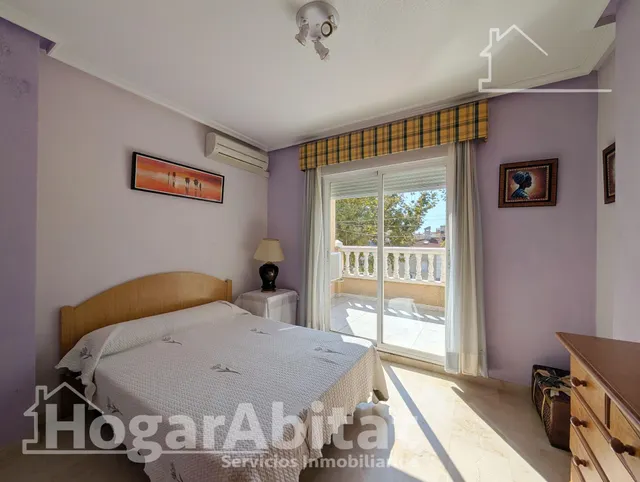 ¡LA GRAN PLAYA! ADOSADO EN RESIDENCIAL, LUMINOSO CON GARAJE, TERRAZA Y PISCINA — 32