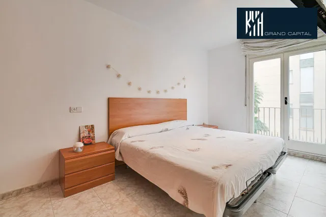 CASA EN ANGLÈS — 24