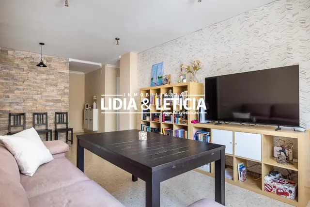 Piso impecable en Alcalá de Guadaira 3 o 4 dorm, 2 baños, ga - foto 3
