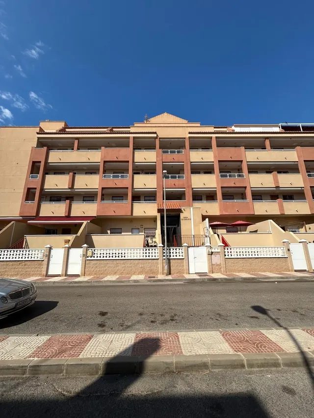 2 DORMITORIOS CON PLAZA DE GARAJE EN LA URB. DE ROQUETAS DE MAR — 19
