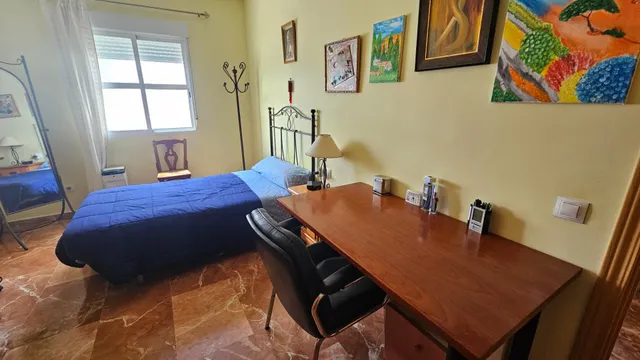 Adosado con vistas al Castillo y piscina comunitaria — 16