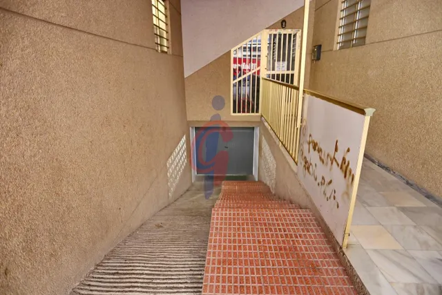 Piso de 3 dormitorios en venta en Guardamar del Segura, zona Mercadona, en esquina, con una gran terraza y vistas laterales al mar — 34